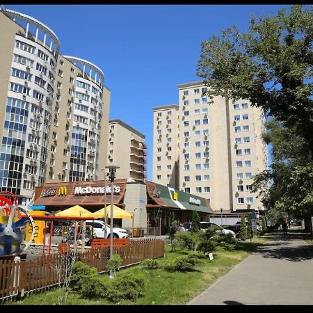 Студия New York В Самом Центре Города Apartment Almaty Exterior photo